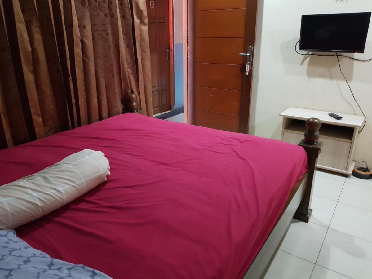 Hotel Alifah 1 Syariah Rawabokor Dua Buitenkant foto
