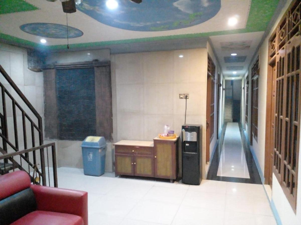 Hotel Alifah 1 Syariah Rawabokor Dua Buitenkant foto